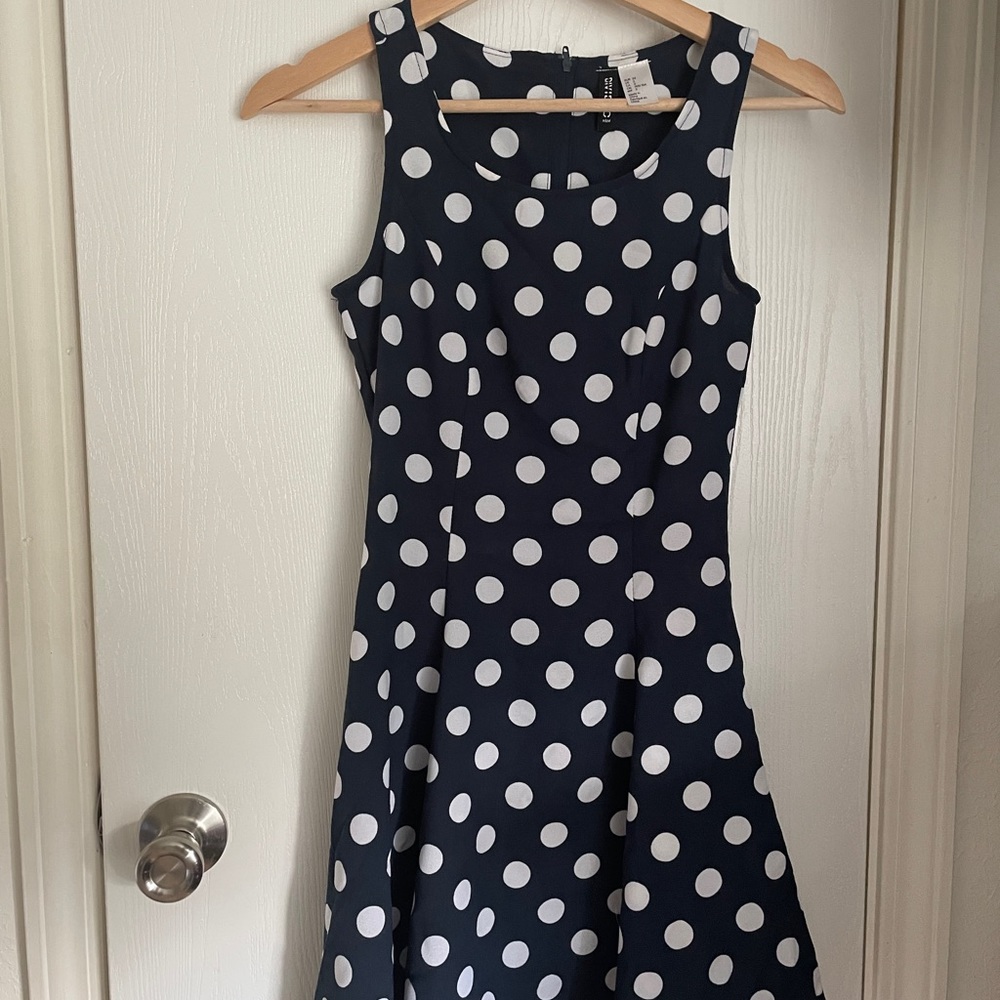 Size 2 H&M polka dot white and navy dress